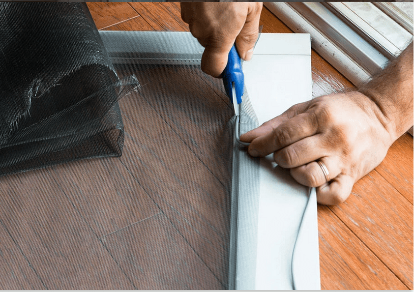 窓の網戸の交換方法